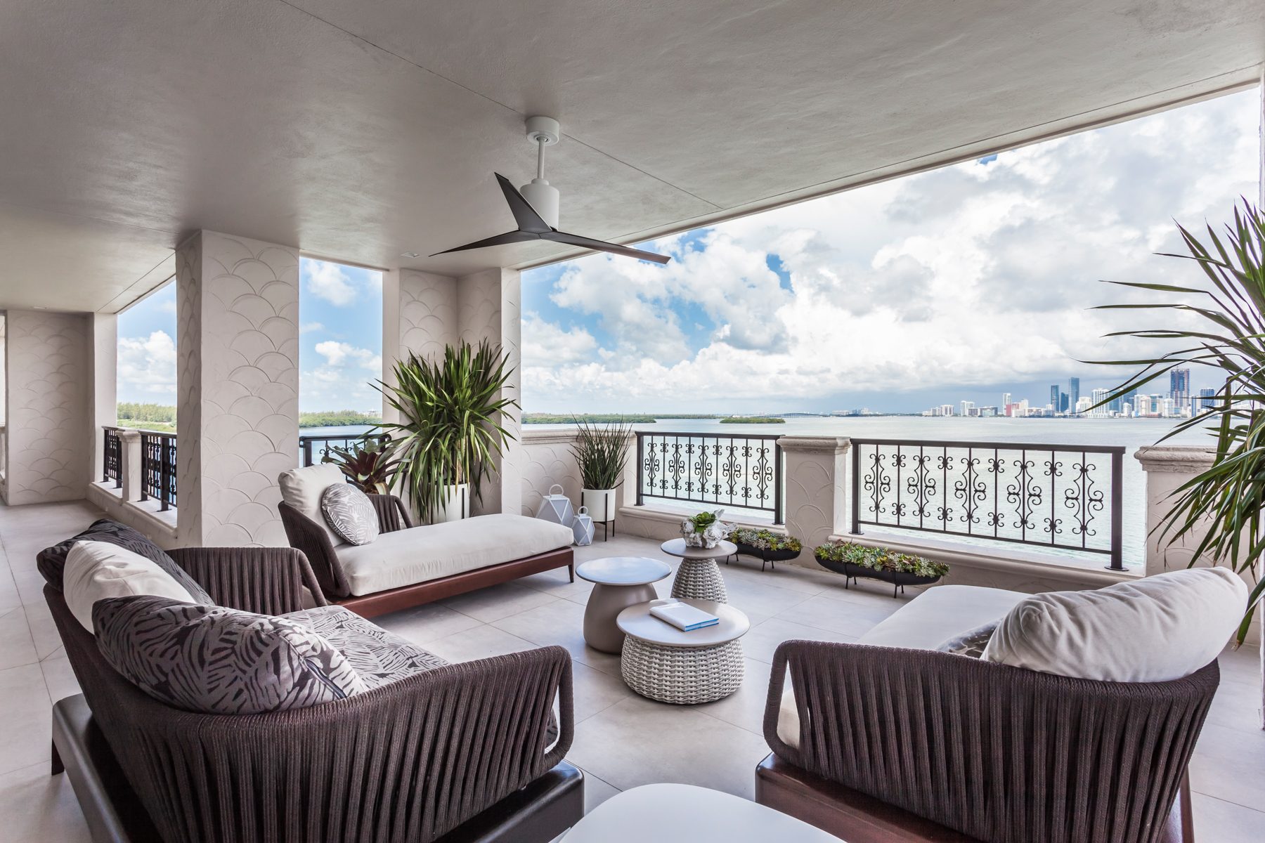 Terrace with city view